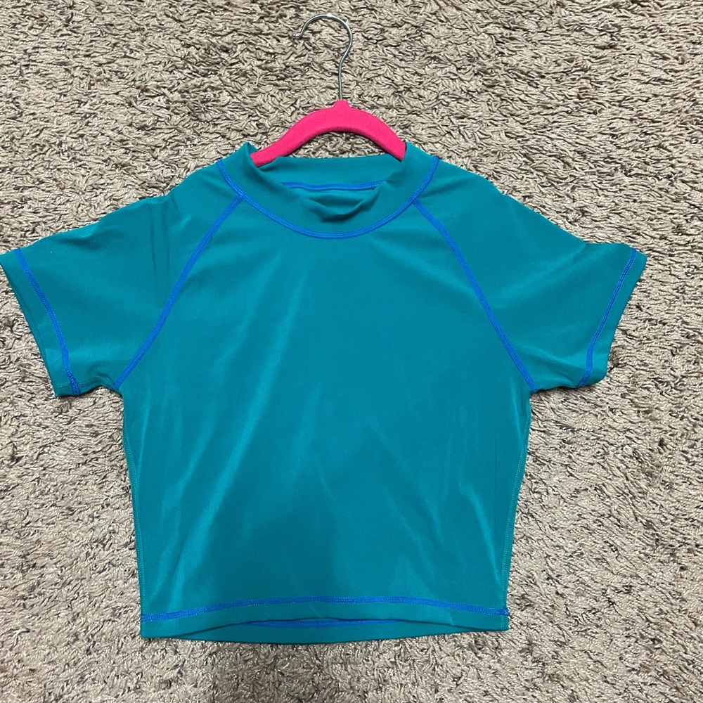 Buff bunny cropped workout tee. So cute. Wear with jeans or workout pants.
